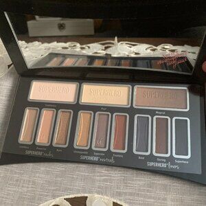 New IT Cosmetics Superhero Eyeshadow Kit